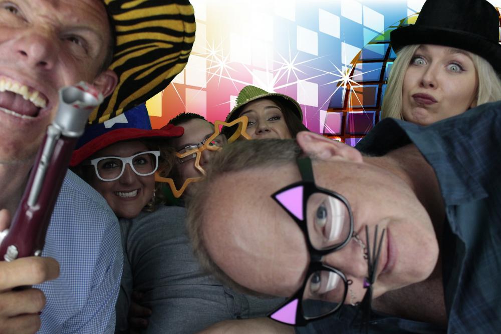 DHL South Regional Meeting | View more photos from the event at gallery.myphotoboothexperience.co.uk/u/MyPhotoBoothExperienceLtd/DHL-South-Regional-Meeting